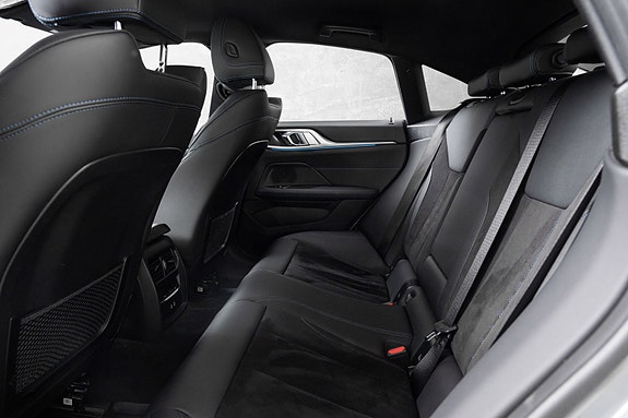 BMW i4 17 of 27