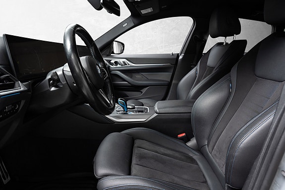 BMW i4 10 of 27