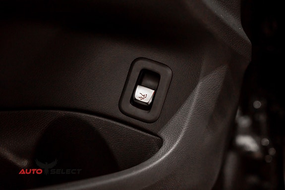 Mercedes-Benz C63 29 of 30