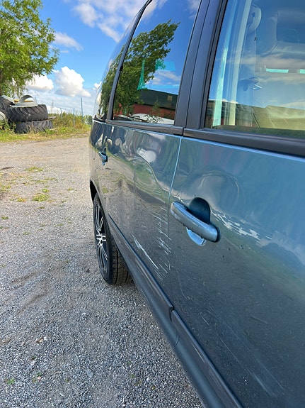 Volkswagen Sharan 6 of 16
