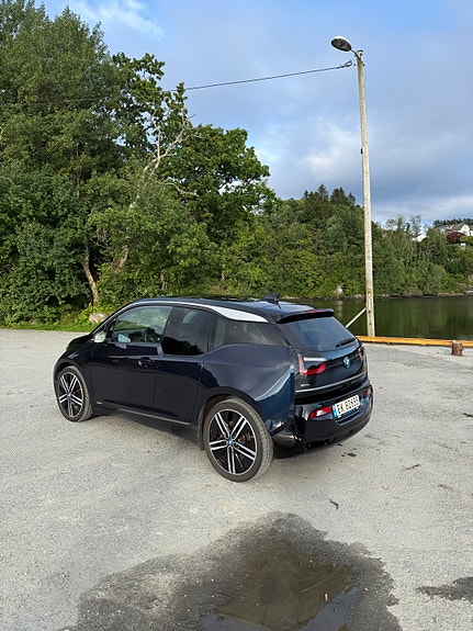 BMW i3 6 of 27