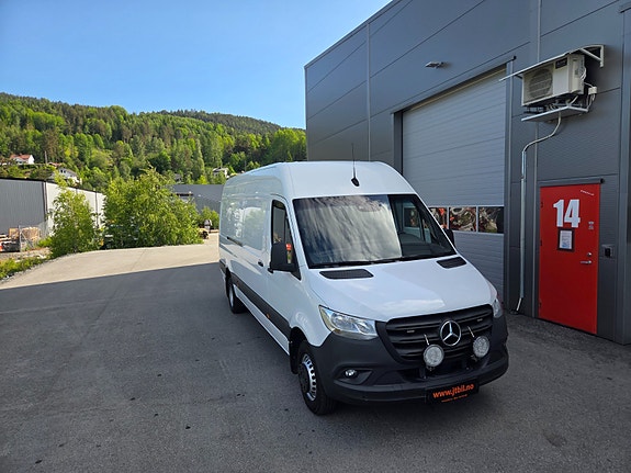 Mercedes-Benz Sprinter 516 4 of 22
