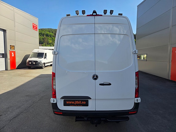 Mercedes-Benz Sprinter 516 9 of 22