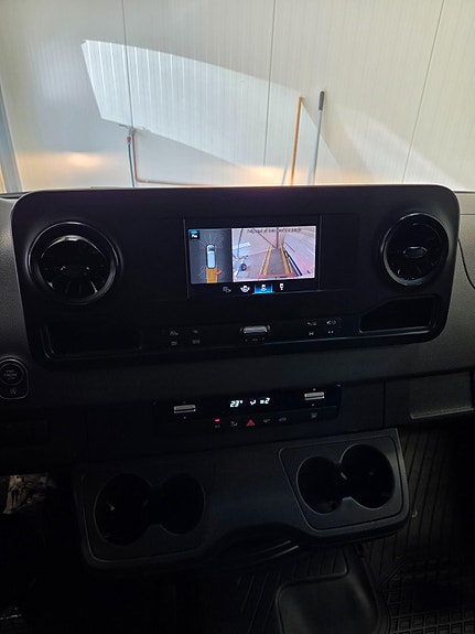 Mercedes-Benz Sprinter 516 17 of 22