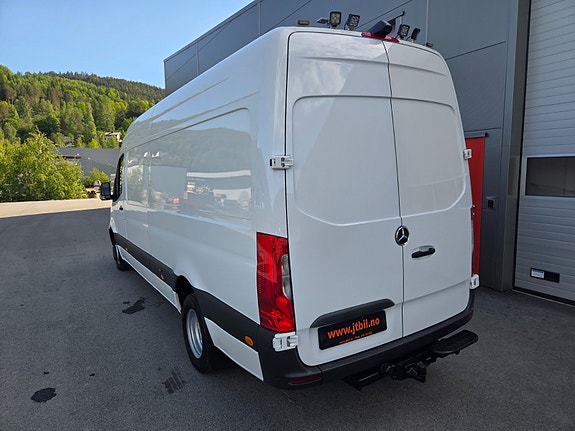 Mercedes-Benz Sprinter 516 8 of 22