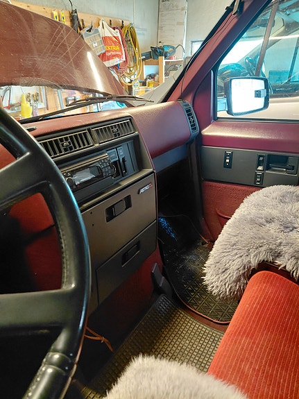 Chevrolet Astro 6 of 14