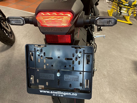 Suzuki GSX-8R Tilbud utstillingsmodell 18 of 30