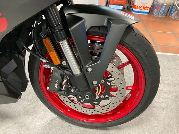 Suzuki GSX-8R Tilbud utstillingsmodell 5 of 30