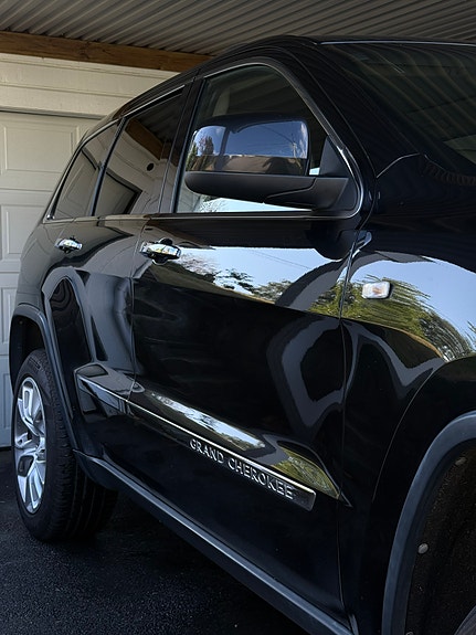 Jeep Grand Cherokee 4 of 13