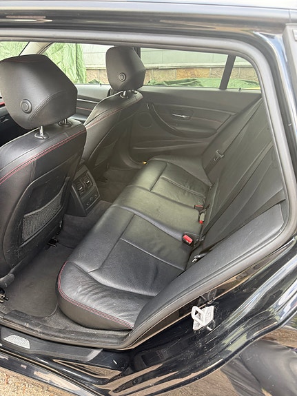 BMW 320d 16 of 29