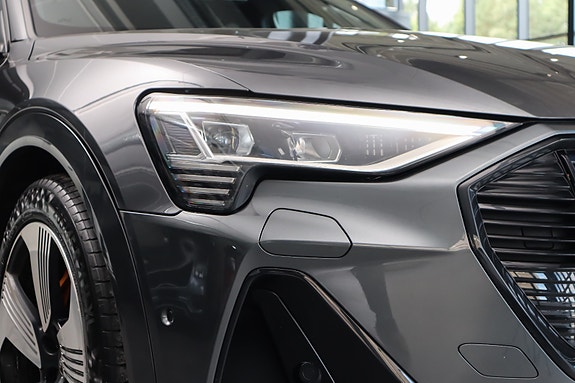 Audi e-tron Sportback 3 of 30