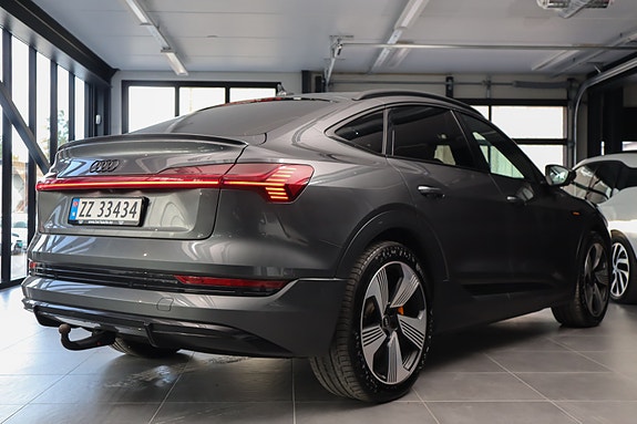 Audi e-tron Sportback 15 of 30