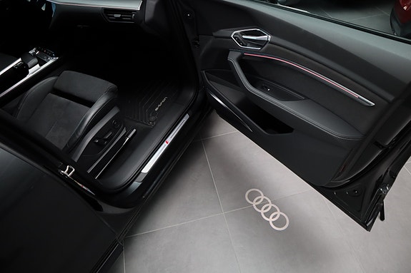 Audi e-tron Sportback 18 of 30