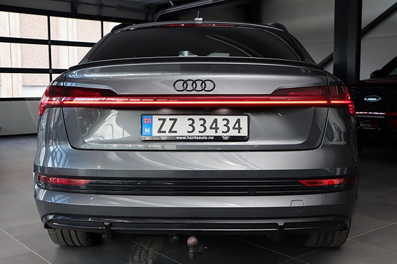 Audi e-tron Sportback 10 of 30