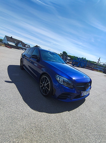 Mercedes-Benz C300 de 4 of 30