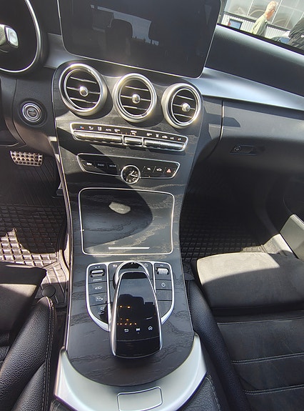Mercedes-Benz C300 de 24 of 30
