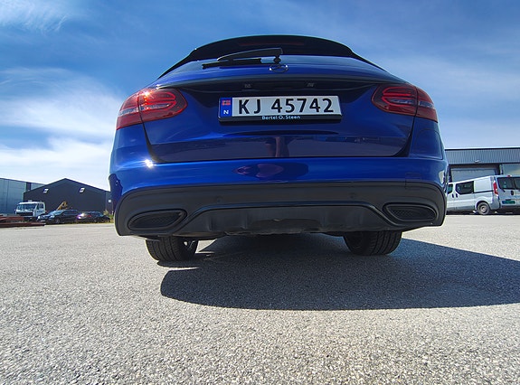 Mercedes-Benz C300 de 17 of 30