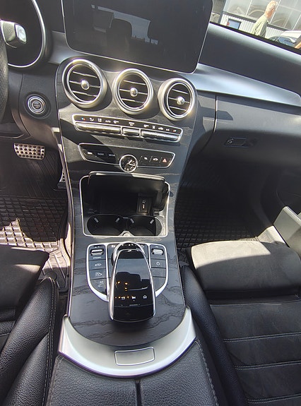 Mercedes-Benz C300 de 22 of 30