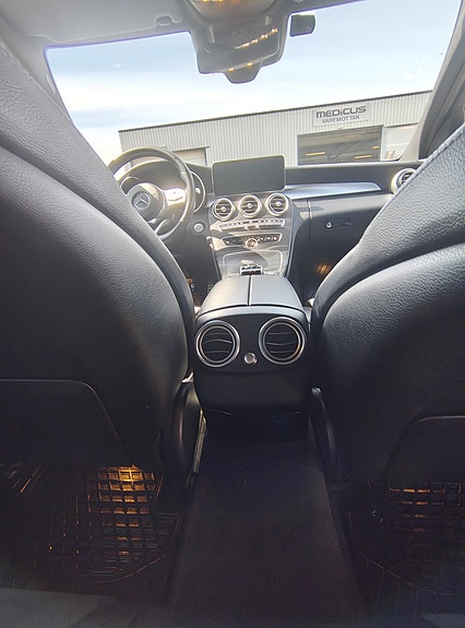 Mercedes-Benz C300 de 30 of 30