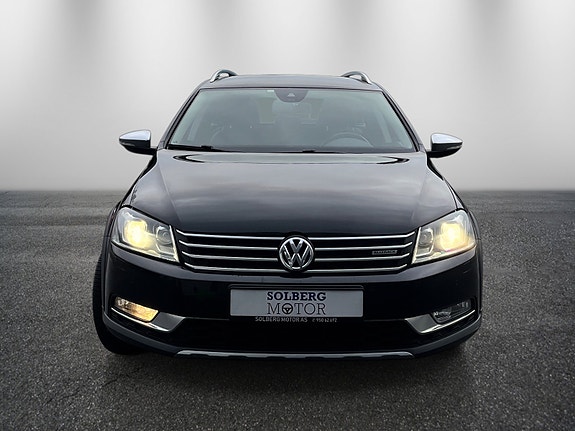 Volkswagen Passat Alltrack 6 of 27