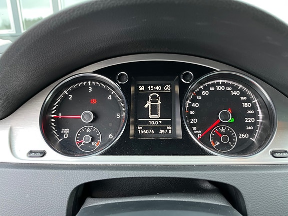 Volkswagen Passat Alltrack 16 of 27
