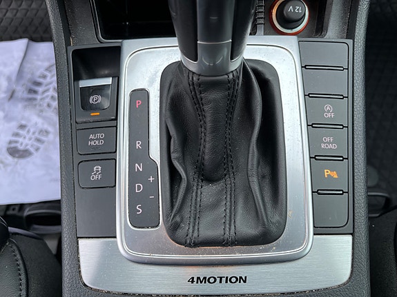 Volkswagen Passat Alltrack 19 of 27