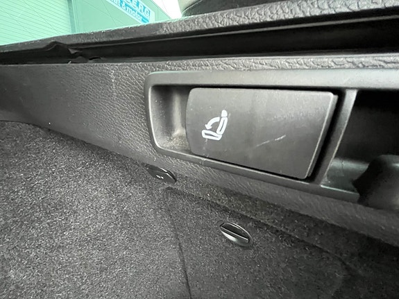 Volkswagen Passat Alltrack 24 of 27