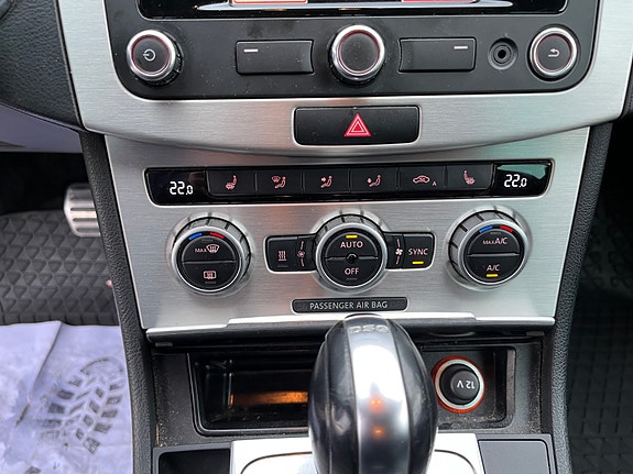 Volkswagen Passat Alltrack 20 of 27