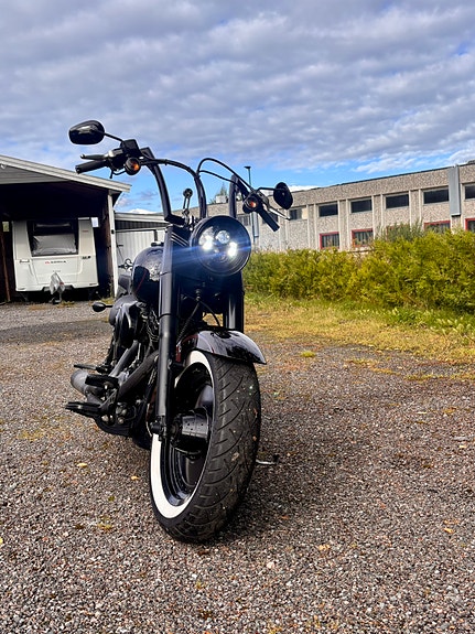 Harley-Davidson FAT BOY 2 of 5