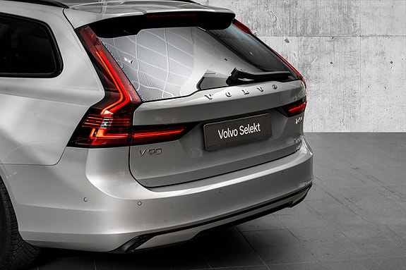 Volvo V90 7 of 30