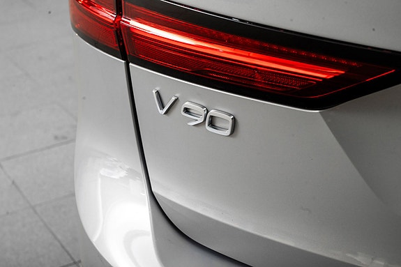 Volvo V90 10 of 30