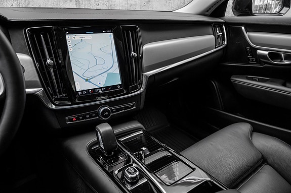 Volvo V90 21 of 30