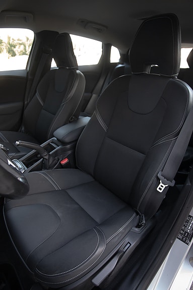 Volvo V40 26 of 30