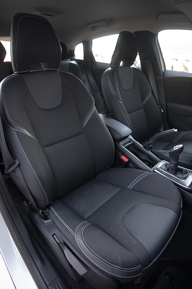 Volvo V40 27 of 30