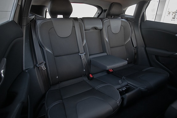 Volvo V40 28 of 30