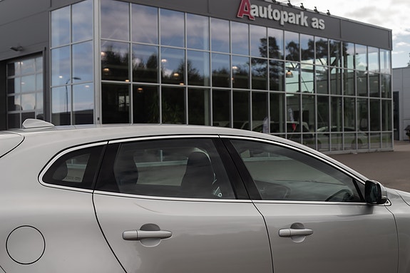 Volvo V40 7 of 30