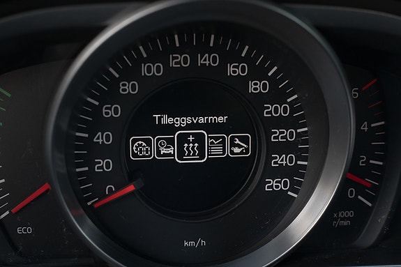 Volvo V40 20 of 30
