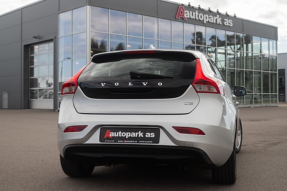 Volvo V40 5 of 30
