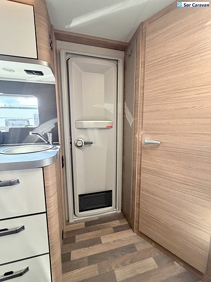 Weinsberg CaraOne 390 QD 16 of 18