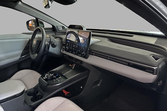 Toyota C-HR+ 15 of 19