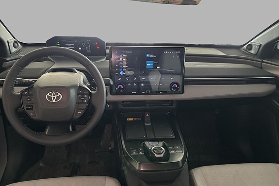Toyota C-HR+ 10 of 19