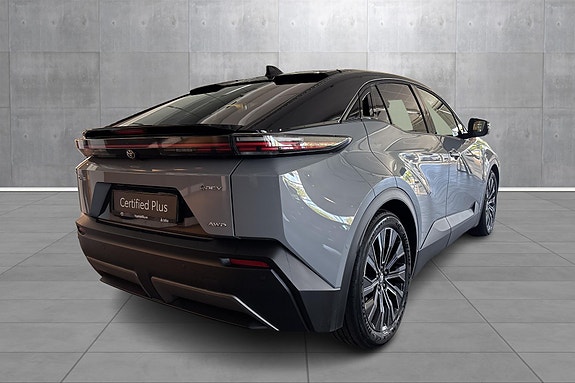 Toyota C-HR+ 5 of 19