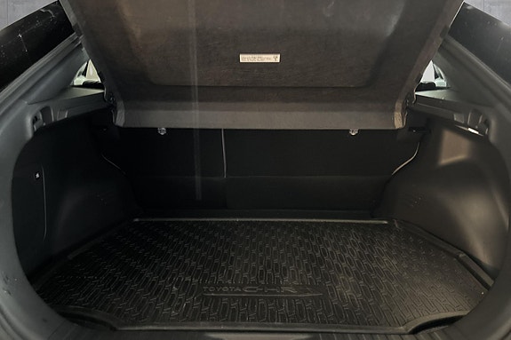Toyota C-HR+ 18 of 19