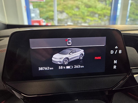Volkswagen ID.5 GTX 10 of 12