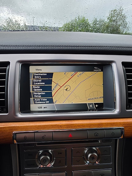 Jaguar XF 11 of 15