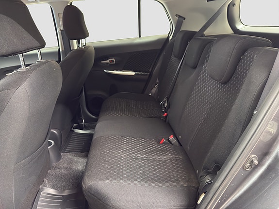 Toyota Urban Cruiser 11 of 25