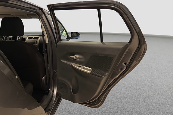 Toyota Urban Cruiser 9 of 25