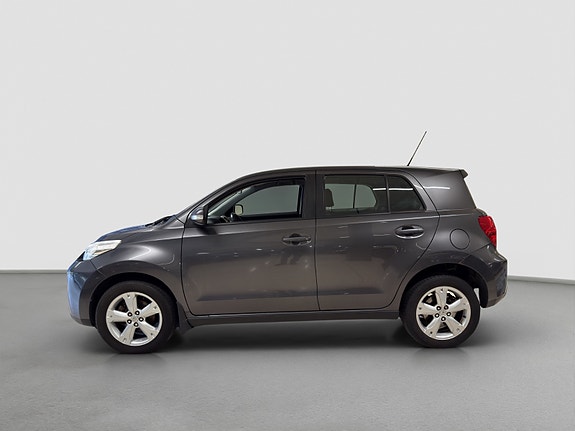 Toyota Urban Cruiser 8 of 25