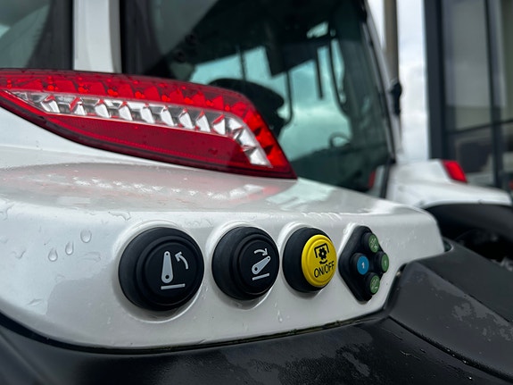Valtra N175 Direct 6 of 14