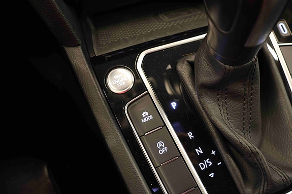 Volkswagen Passat Alltrack 29 of 30